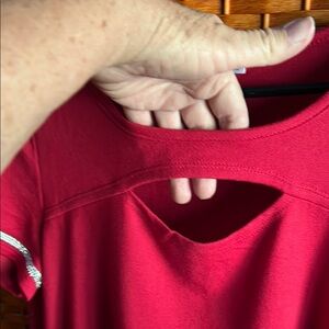 Red Women's Top ✂️
